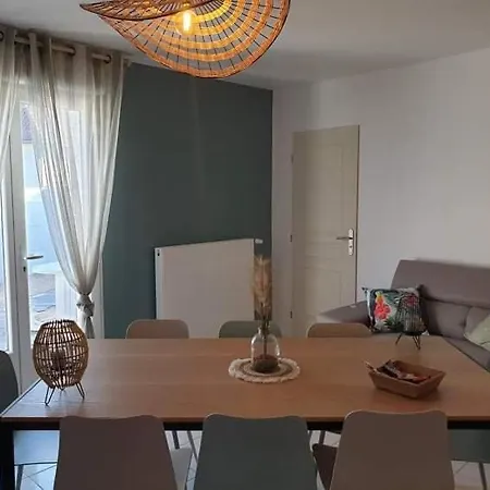 Дом отдыха Un P'tit Nid Au Paradis Ле-Кротуа