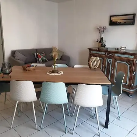 Un P'tit Nid Au Paradis